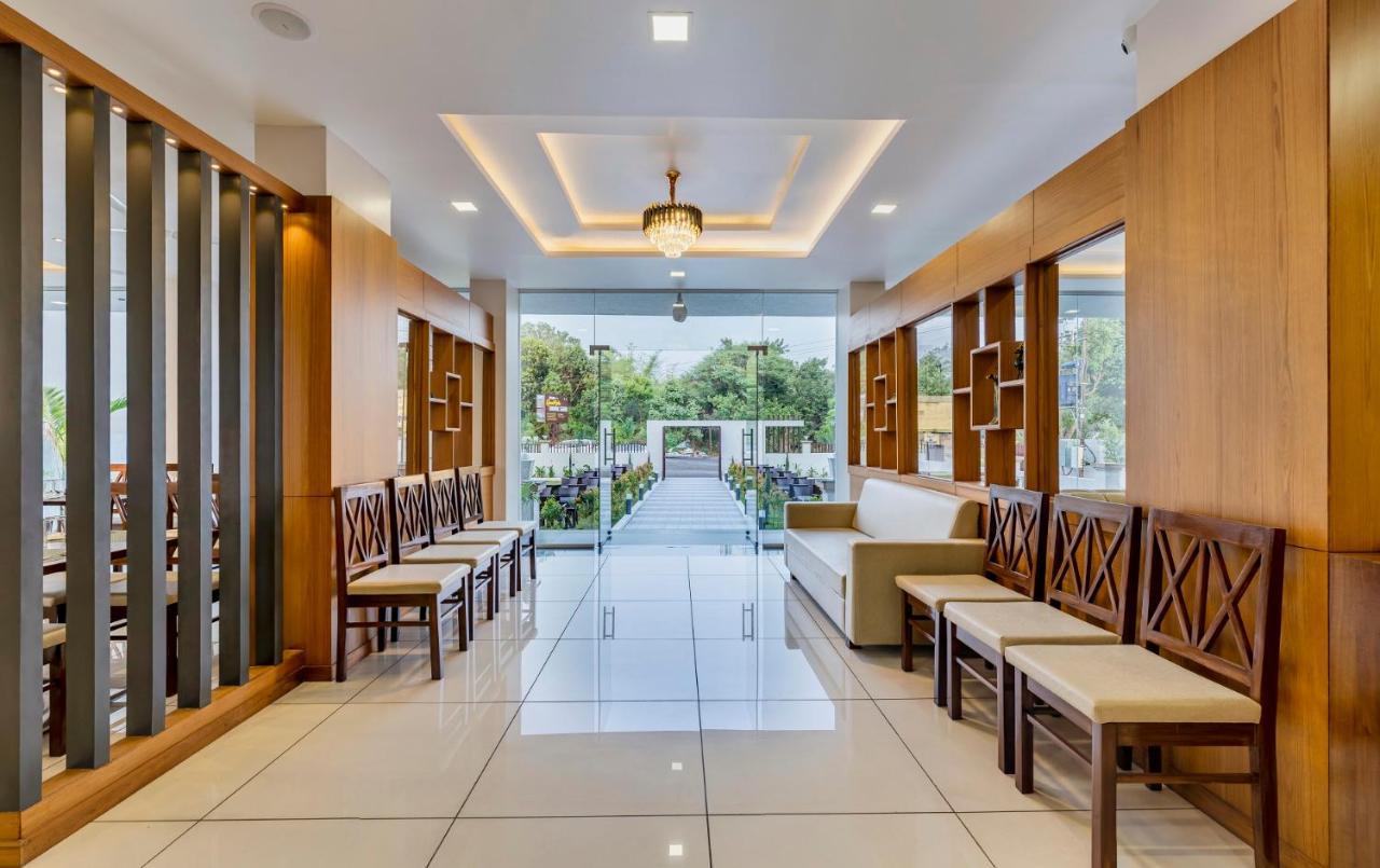 Hotel Grand Indu, 3 Star コールハープル エクステリア 写真